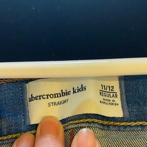 2 pair abercrombie kids Blue Denim Straight Jeans Label